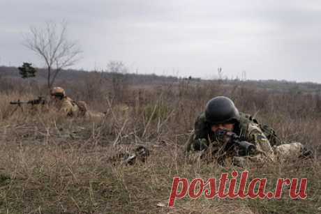 Рогов заявил об изменении линии обороны ВСУ в Запорожье. Вооруженные силы Украины (ВСУ) в Запорожской области создали новые линии обороны после продвижения российских войск, заявил глава движения «Мы вместе с Россией» Владимир Рогов. По его словам, основными направлениями на город Запорожье являются населенные пункты Орехов и Гуляйполе.
