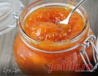 Абрикосовый джем. Ингредиенты: абрикосы, сахар, лимоны Я пока еще не так много джемов и варений успела перепробовать, но уже успела убедиться, насколько все-таки домашние вкуснее и ароматнее магазинных. Нам очень понравился абрикосовый джем, рецептом которого я и хотела бы с вами поделиться. Я посмотрела в Интернете, и там есть разные варианты его приготовления. Данный рецепт я взяла у Делии Смит, все просто и нехлопотно, как мне кажется. А получается ну очень вкусно, вкус...