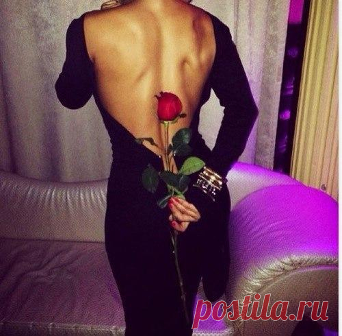 В моем возрасте торопиться - опасно, нервничать - вредно, доверять - глупо, а бояться - поздно. #любовь #красота #мысли #цитаты