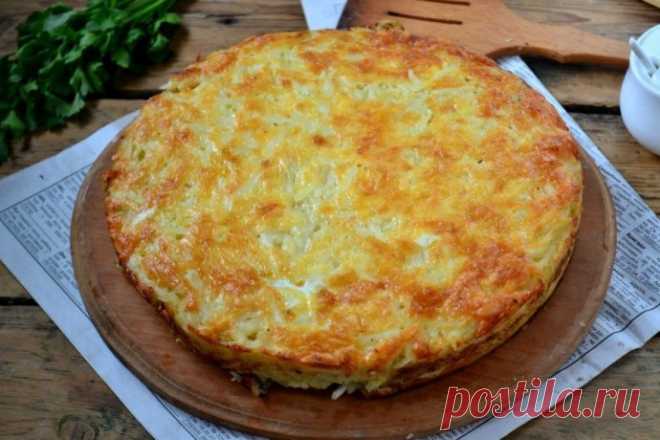 ​Запеканка из тертого картофеля с сыром и чесноком
