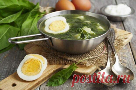 12 вкуснейших щавелевых супов, которые можно готовить все лето - БУДЕТ ВКУСНО! - медиаплатформа МирТесен В теплое время года особенно хорош легкий щавелевый суп со свежей зеленью. Его приятная кислинка отлично освежает, но в то же время он достаточно сытный. Рассказываем лучшие рецепты приготовления! 1. Щавелевый суп с курицей и горошком Можно обойтись и без горошка, но с ним красивее. Тебе