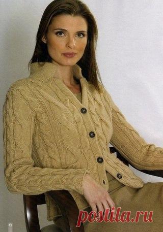 БЕЖЕВЫЙ ЖАКЕТ С КОСАМИ - КРАСИВО И ТЕПЛО!

Приятный жакет на пуговицах бежевого цвета. Хороший силуэт подчеркивает талию, можно сочетать жакет с блузками и рубашками. Пастельный цвет и узор из кос вдохновляют повторить подобное творчество.
#спицы #вязаный_жакет