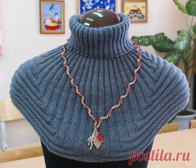 Вязание манишки спицами
Описание: http://prjaga.ru/vyazanie-dlya-zhenshchin/sharf-snud-palantin/vyazanie-manishki-spicami