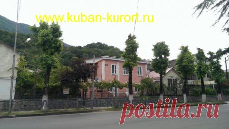 Гостевой дом ''Уютный дворик'' Гагра, проспект В. Ардзинба, 293 (бывшая ул. Нартаа) - цены 2017