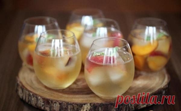 Сангрия из белого чая