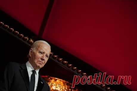 В США обозначили сроки для вынесения решения по импичменту Байдену. Палата представителей конгресса США обозначила сроки для вынесения решения по импичменту президенту Джо Байдену. Его планируют принять в начале 2024 года, сообщил председатель юридического комитета палаты Джим Джордан, комментируя ведущееся расследование в эфире телеканала Fox News.