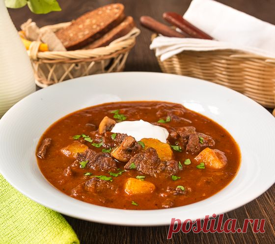 Просто, из доступных ингредиентов! Готовим суп-гуляш — Вкусные рецепты