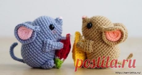 Мышки крючком в технике амигуруми