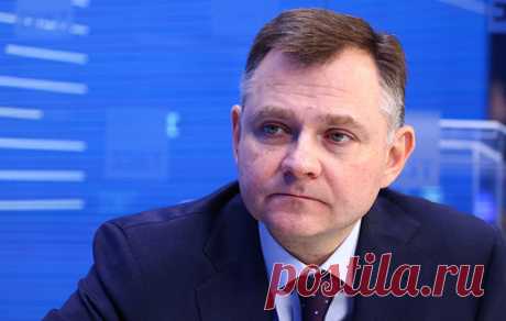 Гендиректор ОАК Слюсарь: испытания SSJ New с российскими двигателями начнутся осенью. Российские импортонезависимые самолеты Superjet 100 и МС-21 в скором времени начнут пополнять парки отечественных авиакомпаний. О том, когда совершит первый полет обновленный Superjet, сколько самолетов планируется поставить в следующем году, каким будет новый Ту-214, о будущем российского авиастроения в интервью ТАСС в рамках ПМЭФ-2023 рассказал гендиректор Объединенной авиастроительной корпорации