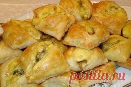 Пирожки с грибами и сыром