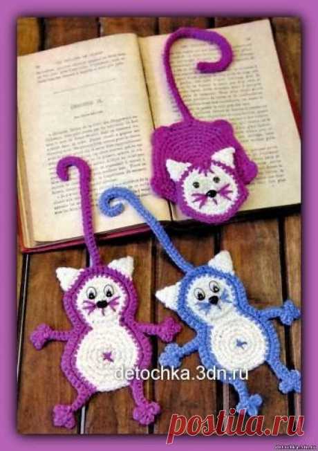 КОТЫ-ЗАКЛАДКИ СВЯЗАННЫЕ КРЮЧКОМ