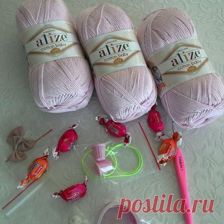 @yun.yildiz dan kazandığım hediyelerim yani cicilerim geldi. Kendilerine çok teşekkür ediyorum. 
Hayırlı iftarlar, keyifli akşamlar sevgili insta canlar 💝💝💝 Likelamayı unutmayalım biliyorsunuz instagramın yeni uygulamaları yüzünden  beğeniler azaldı