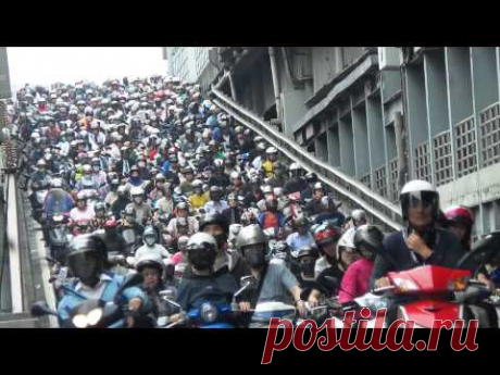 台北市早上 台北橋 尖峰時段 騎摩托車 上班車潮 Taipei Taiwan Motorcycle - YouTube