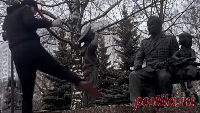 Суд арестовал бойца MMA, устроившего "спарринг" с памятником. Суд в Москве арестовал бойца MMA Заура Исмаилова, который устроил "спарринг" с памятником ветеранам МЧС в Москве. Об этом сообщили в пресс-службе столичной прокуратуры. "С учетом позиции Дорогомиловской межрайонной ...