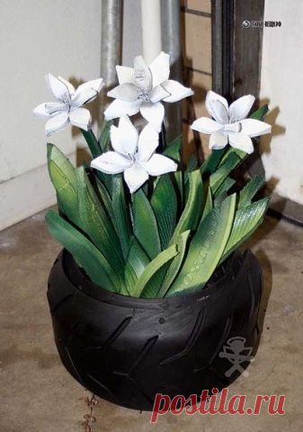 Цветы из автомобильных покрышек