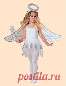 Детей часто называют ангелами, поэтому карнавальный костюм с нимбом и белоснежными крыльями, как нельзя лучше подчеркнет чистоту и свет юной души, а стихи-визитки помогут малышам эффектно представить и защитить этот карнавальный костюм на любом детском празднике.