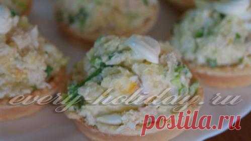 Праздничные тарталетки c сыром и курицей