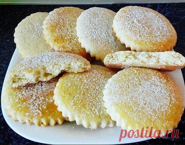 Очень нежные и мягкие молочные коржики - У нас так Очень нежные и мягкие молочные коржики Ингредиенты: -Пшеничная мука 400 г -Сахар 200 г -Маргарин 100 г -Яйцо куриное 1 штука -Молоко 80 мл -Разрыхлитель 10 г -Ванилин...