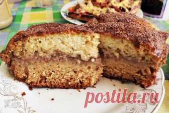 Мокрый манник рецепт с фото пошагово как приготовить вкусный пирог Предлагаю вам довольно таки простой рецепт домашнего пирога. Изюминкой является то, что эта сладкая выпечка носит название «Мокрый манник» и всегда удивляет гостей необычной сочностью и нежным вкусом. Настоятельно рекомендуем вам приготовить пирог по этому рецепту. Теперь, будем смотреть как приготовить вкусный пирог по нашему рецепту…