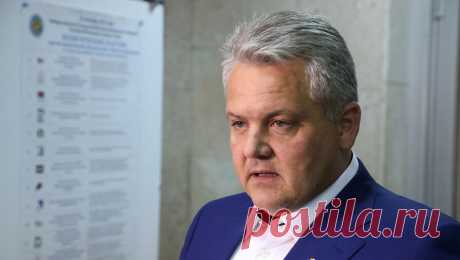 Экс-замглавы Белгородской области не смог выступить в суде с последним словом. Судебное заседание по делу бывшего заместителя губернатора Белгородской области Константина Полежаева, которого обвиняют в получении взятки, перенесли на 12 августа из-за его болезни. Об этом сообщает РИА Новости. По словам адвоката ...