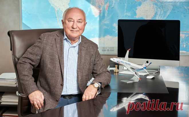 Глава «Уральских авиалиний» — РБК: «Живьем на растерзание не дадимся». Основной владелец и гендиректор «Уральских авиалиний» Сергей Скуратов рассказал, как пассажиры увеличили количество перелетов в нерабочие дни, сколько компания потеряла из-за вынужденных задержек рейсов и про главную задачу России