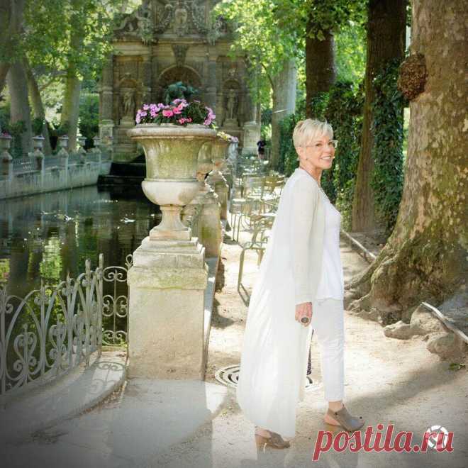 une femme d'un certain âge в Instagram: «In a Spring mood, can't wait to visit Paris again in May... http://liketk.it/2qOld #liketkit @liketoknow.it #style #styleover60…» 564 отметок «Нравится», 52 комментариев — une femme d'un certain âge (@susan_unefemme) в Instagram: «In a Spring mood, can't wait to visit Paris again in May... http://liketk.it/2qOld #liketkit…»