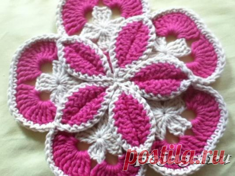 Цветок крючком «Starburst Hotpad»