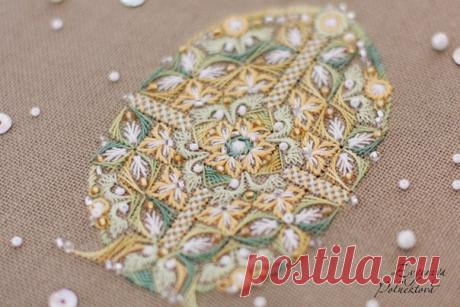 Дорогие рукодельницы!!! С радостью представляю вам еще одного спонсора нашего конкурса "Пасхальная корзинка" - Evgeniya Poluektova  Вы только посмотрите на её шикарные шовчиковые творения Это любовь с первого взгляда!!!
А ещё у Жени сегодня день рождения!!! Мы её от души поздравляем!!! Женечка, творческого тебе вдохновения, твори побольше такой красоты!!! Пусть в душе у тебя всегда цветёт весна!!!
Больше работ можно увидеть в группе Жени Игло-ниточная терапия