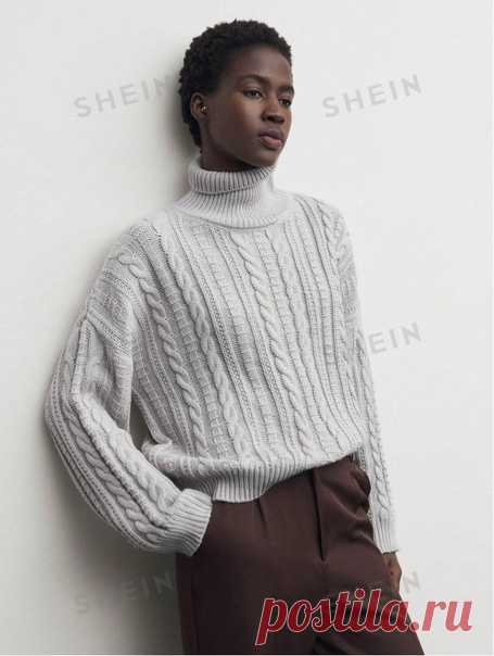 Запись на стене Свитер - новинка каталога Shein, схемаДождливая погода навевает мысли о теплых вещах.Свитер связан простыми вертикальными узорами (жгуты и полоски), но смотрятся они одновременно интересно и не вычурно. На схеме - центр переда и спинки (узоры, которые убрались). Раппорт повторяющихся узоров выделен внизу маркером. Обозначения жгутов из 6 петель - стандартные.