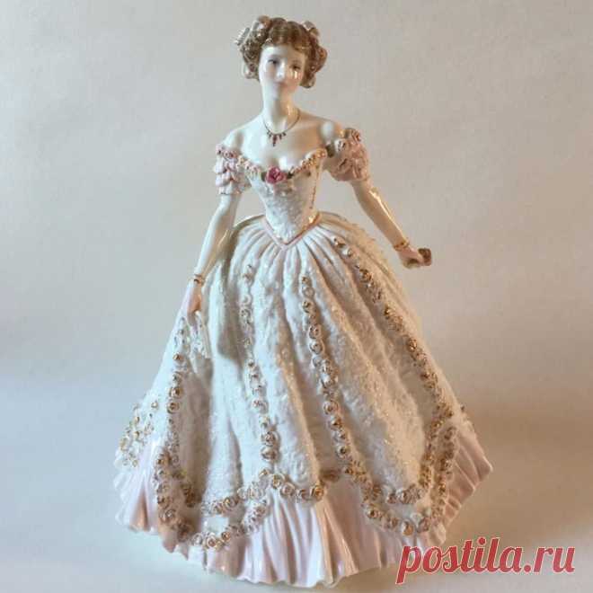 Изящные статуэтки Royal Worcester