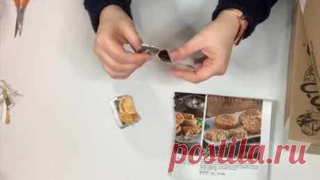 Если порвать на клочки глянцевые журналы, то может получиться шедевр.