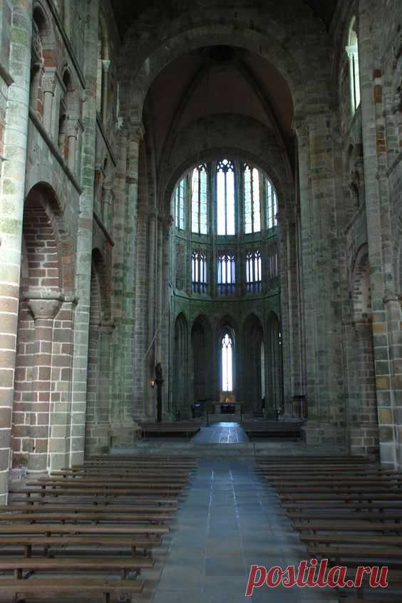 Photo: Abbey of Mont Saint-Michel - France. The island was originally known as Mont-Tombe (Tomb on the hill)...  |  Pinterest • Всемирный каталог идей
