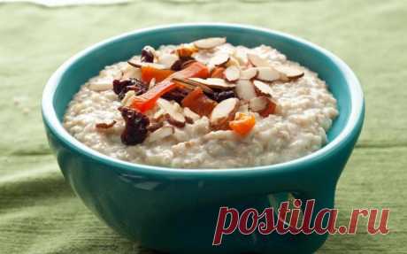 Скисшее молоко, корки от сыра и другие продукты, которые не нужно выбрасывать Отправляясь на кухню чтобы приготовить себе еду или чтобы её употребить мы, как правило, выбрасываем в мусорное ведро то, что принято считать отходами. В помойку летит скисшее молоко, чёрствый хлеб, к...