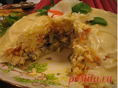Салат с курицей и грибами Банопарт | Рецепты моей мамы