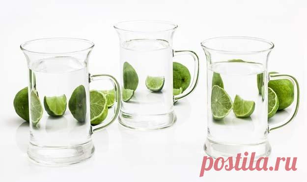 Потребление жидкости и вес. Как научиться #пить?

Но как связаны #потребление_жидкости и #вес?