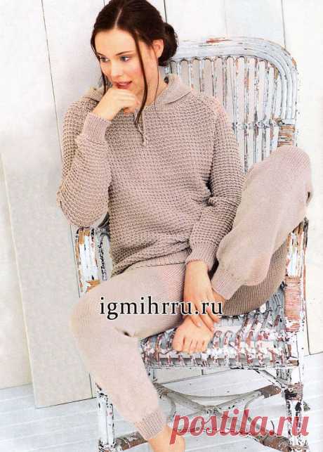 Удобная домашняя одежда. Мягкий костюм из брюк и толстовки с капюшоном. Вязание спицами