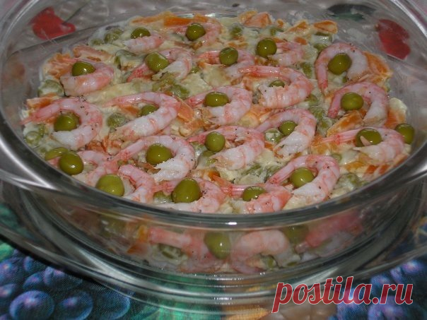 Шикарный креветочный салат — за уши не оттянешь!