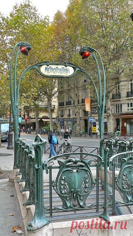 St. Michel métro entrance, Paris