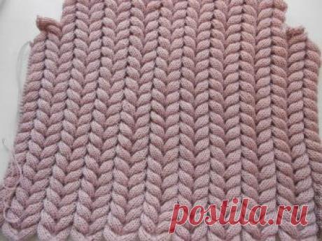 Учимся делать узор «Азиатский колосок» на вязальной машине Я не буду первооткрывателем способа вязания столь популярного узора на машине, но, может, кому-то понравится результат, и вы рискнете пройти тем же путем. Итак, приступим!