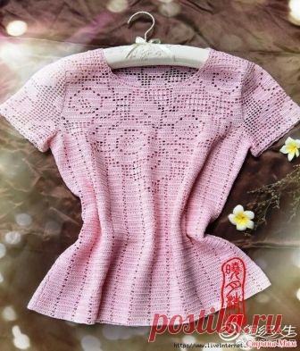 . Филейный топ с розами крючком Всем приветик!  Как то ВКонтакте наткнулась на топ в филейной технике.