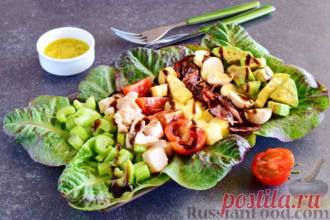 Рецепт: Кобб-салат с куриной грудкой на RussianFood.com