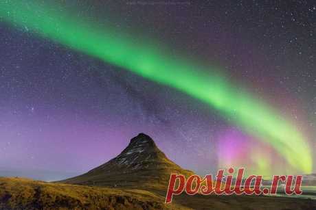 (1) Facebook