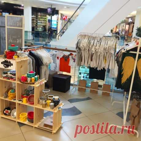 Сегодня мы на выставке Ukrainian Fashion Market в ТЦ Sky Mall ( г. Киев ) , второй этаж , возле магазина Accessorize 7-8 ноября( сегодня и завтра) с 10 до 22:00 . Приходите посмотреть/ примерить / купить футболочки, толстовки, бодики или вазончики от #zacerkovnaya #zacerkovnaya_clothes