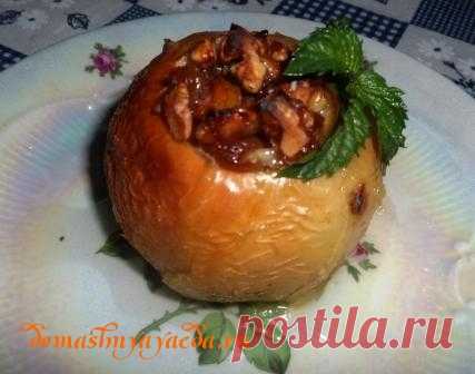 запеченные яблоки с медом и изюмом | Домашняя еда