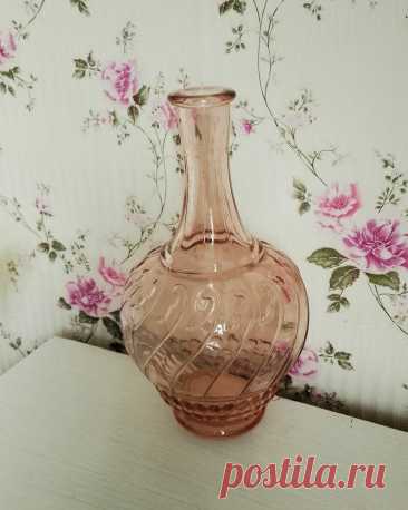 Винтаж: Винтажный стеклянный графин, стекло СССР, карамельное стекло купить в интернет-магазине Ярмарка Мастеров по цене 390 ₽ – X62R6RU, Кухонная утварь винтажная, Рошаль - доставка по России Винтаж: Винтажный стеклянный графин, стекло СССР, карамельное стекло в наличии в интернет-магазине на Ярмарке Мастеров - 55710834. Кухонная утварь винтажная от Antiq-vintag. Размер: Высота: 22 см
Диаметр горлышка: 2 см
Емкость: 0,5 л
Вес: 485 г. Материал: винтажное ...