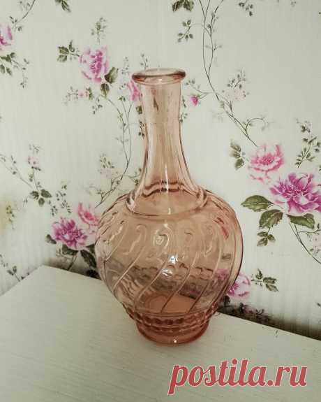 Винтаж: Винтажный стеклянный графин, стекло СССР, карамельное стекло купить в интернет-магазине Ярмарка Мастеров по цене 390 ₽ – X62R6RU, Кухонная утварь винтажная, Рошаль - доставка по России Винтаж: Винтажный стеклянный графин, стекло СССР, карамельное стекло в наличии в интернет-магазине на Ярмарке Мастеров - 55710834. Кухонная утварь винтажная от Antiq-vintag. Размер: Высота: 22 см
Диаметр горлышка: 2 см
Емкость: 0,5 л
Вес: 485 г. Материал: винтажное ...