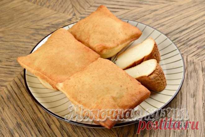 Лакумы по-кабардински: рецепты на молоке и кефире с дрожжами и без Подробные рецепты настоящих кабардинских лакумов с пошаговыми фотографиями. Способы приготовления из дрожжевого теста на кефире, молоке, без дрожжей и с начинкой.