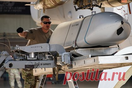 США вместо Tomahawk могут передать Украине ракеты JASSM и LRASM. В России их назвали реальной угрозой