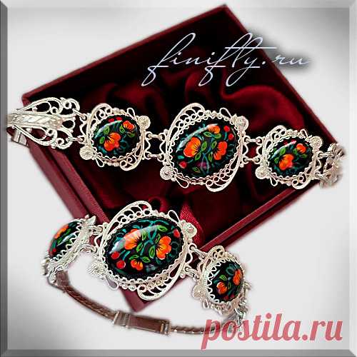 Браслет Эффект.
Ростовская финифть (горячая художественная эмаль).
Описание и цены по ссылке. 
https://finifty.ru/catalog/brasleti/braslet-raduzhnyj
Скидка на украшения с финифтью 10% 
при покупке финифти на сумму от 5000 руб.

#нашафинифть #браслетик #эмаль #финифть