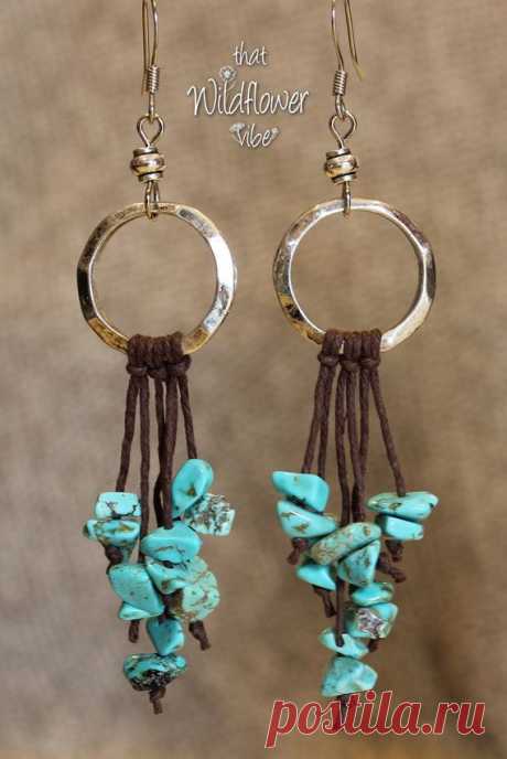 These beautiful earrings are made using 20mm Hammered Silver Metal Rings, Small Silver Plated Beads, Brown Hemp Cord and Faux Turquoise Nugget